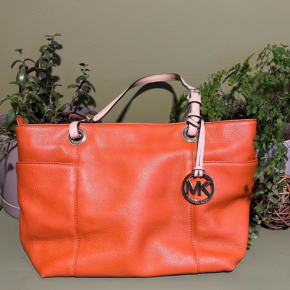Michael Kors Net Set Pumpkin Pebble Leather Tote